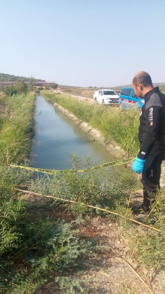 Sulama Kanalında Erkek Cesedi Bulundu