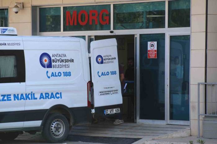 Jetski Kazasında Hayatını Kaybeden Emir’in Cenazesi Ailesine Teslim Edildi