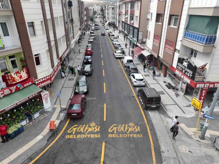 Gölbaşı Belediyesi 2019’dan Bu Yana 194 Bin Ton Asfalt Döktü