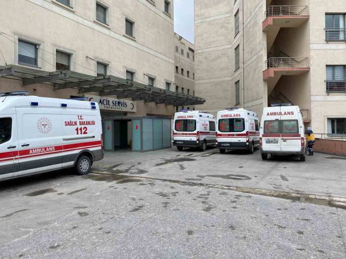 Gölde Boğulma Tehlikesi Geçiren Yönetmen Hastanede Hayatını Kaybetti