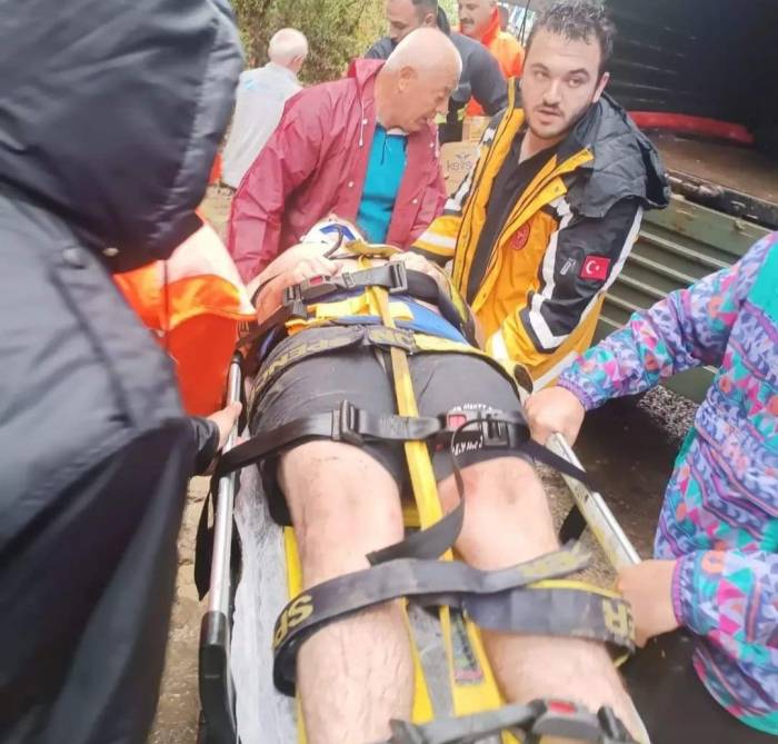 Bakan Koca, Kırklareli’ndeki Sel Felaketinde 3 Kişinin Yaralı Olduğunu Açıkladı