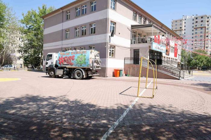 Talas Belediyesi, Okulları Yeni Döneme Hazırladı