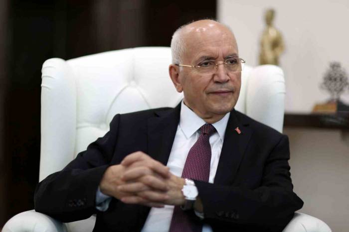 Vatandaşlar, Yenimahalle Belediyesinin Tesislerinde Serinliyor