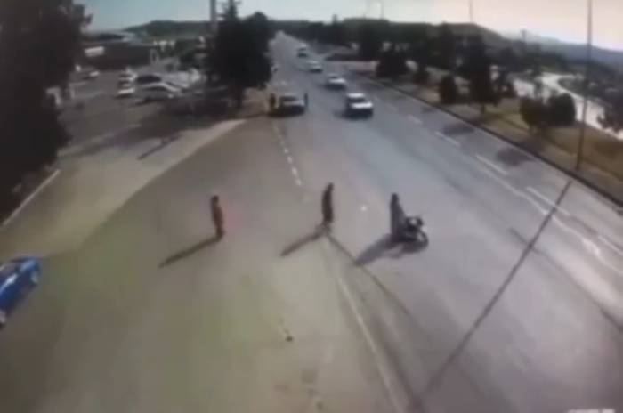 Motosiklet Sürücüsünün Hayatını Kaybettiği Kaza Kamerada