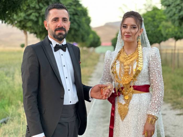 Geline Kilolarca Altın, Damada İse 2 Milyon Tl Takıldı