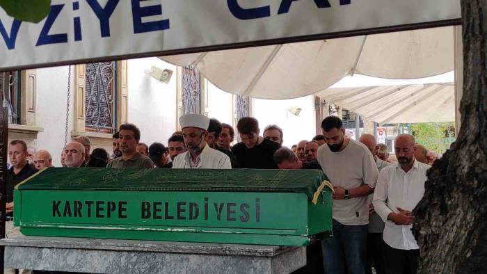 7. Kattan Düşen Genç Son Yolculuğuna Uğurlandı