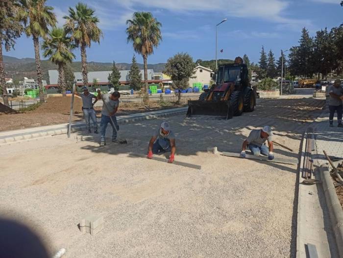 Marmaris Armutalan Yolları Yenileniyor