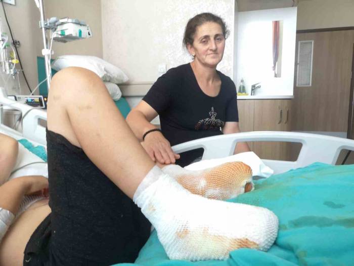 Çayırda Elektrik Akımına Kapılan Çocuk Ölümden Döndü