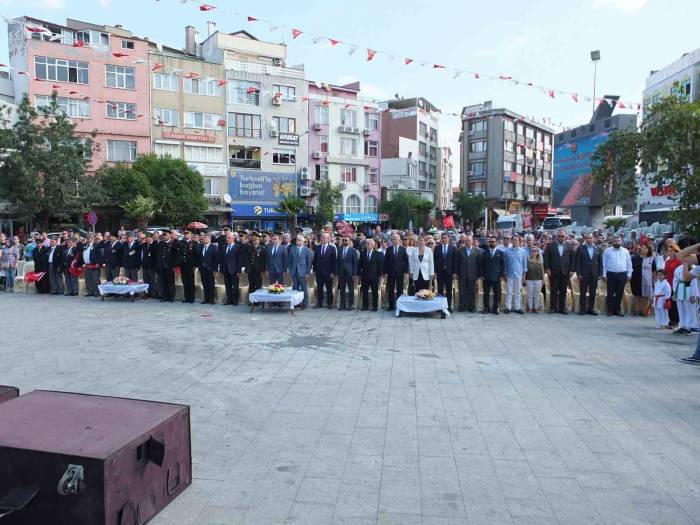 Burhaniye’de Kurtuluş Günü Kutlandı