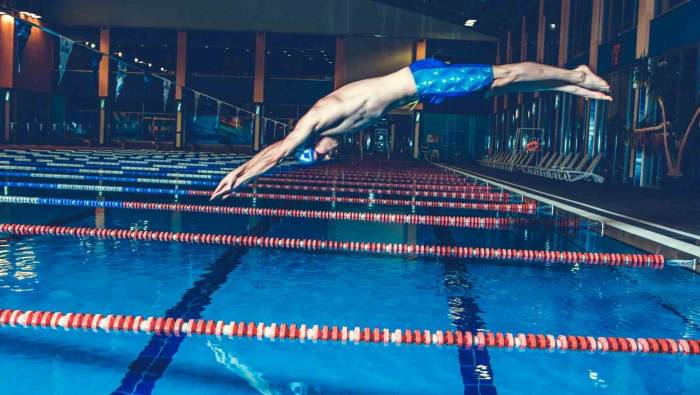 Son Sınıf Üniversiteliler İçin Ücretsiz Yüzme Kursları Başlıyor