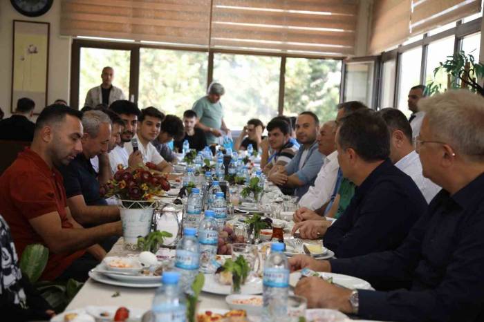 Togü Rektörü Yılmaz: "Göstermiş Olduğunuz Başarıdan Dolayı Kutluyorum"