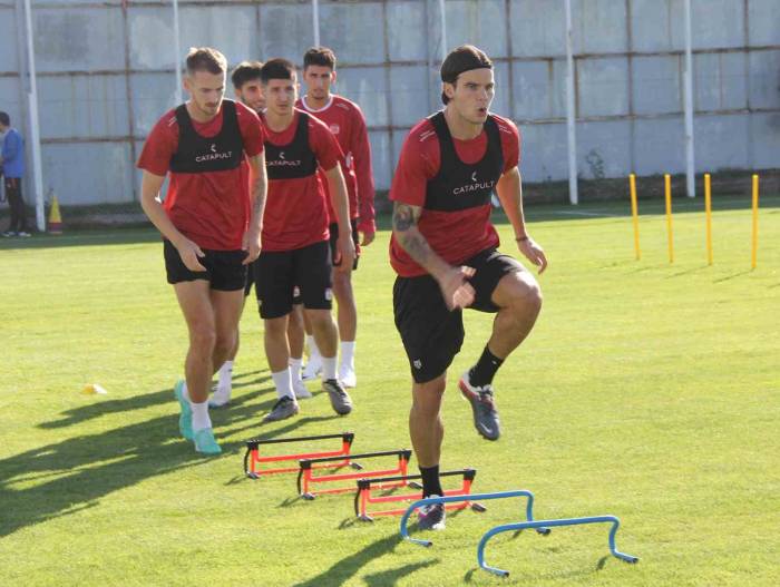 Sivasspor İstasyon Çalıştı