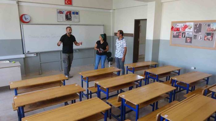 313 Bin Öğrencinin Ders Başı Yapacağı Enkaz Kentin Eğitim Yuvası, Velilerin İçini Ferahlattı