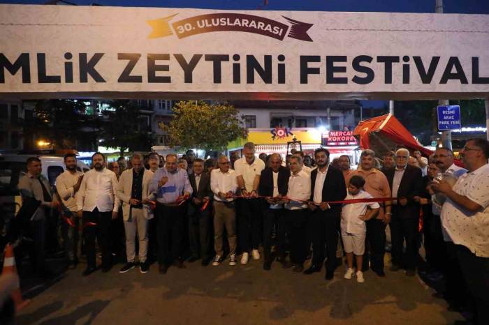 30. Uluslararası Gemlik Zeytini Festivali Renkli Görüntülerle Başladı