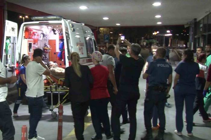 İzmir’de Gecenin Sessizliğini Silah Sesleri Bozdu: Bekçiyi Vurdu, Kayıplara Karıştı