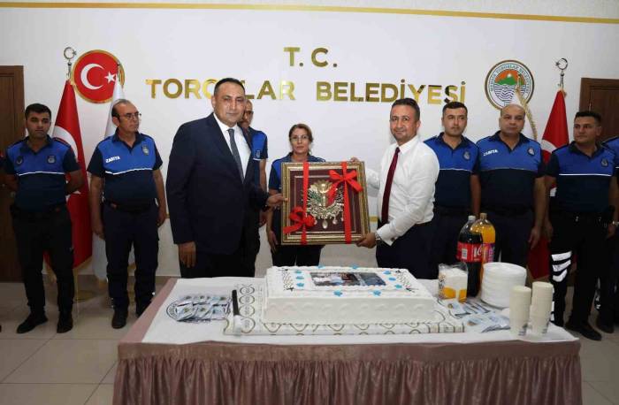Toroslar’da Zabıta Haftası Pasta Kesilerek Kutlandı