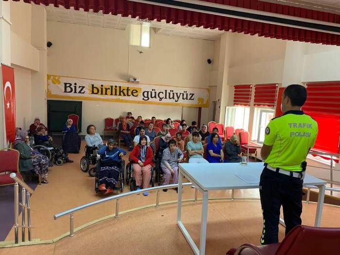Özel Ve Engelli Bireylere Trafik Bilinci Eğitimi