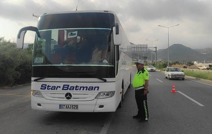 Gazipaşa’da Yolcu Otobüsleri Denetlendi
