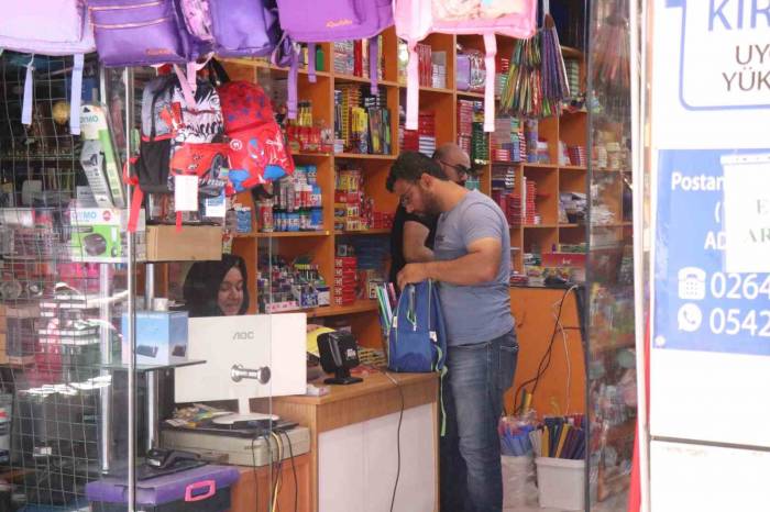 Okul Öncesi Kırtasiyelerde Son Gün Yoğunluğu
