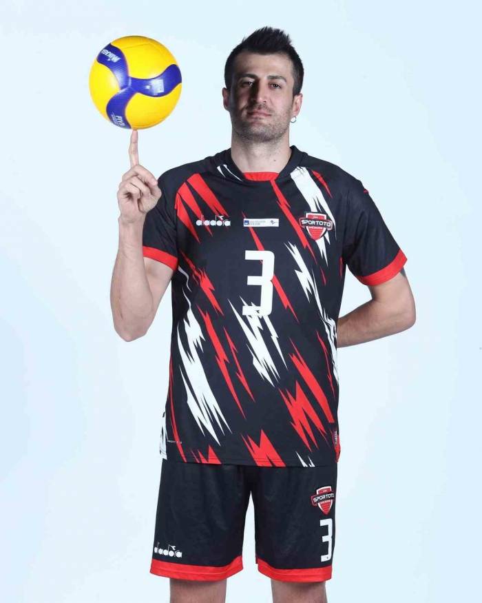 Sercan Yüksel Bıdak: “Bu Formayı Giymekten Mutluluk Duyuyorum”