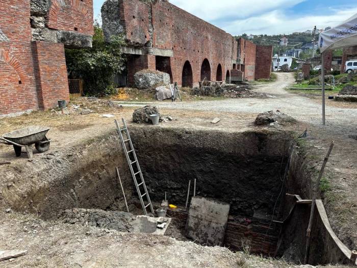Bartın’da Su Perisi Heyecanı