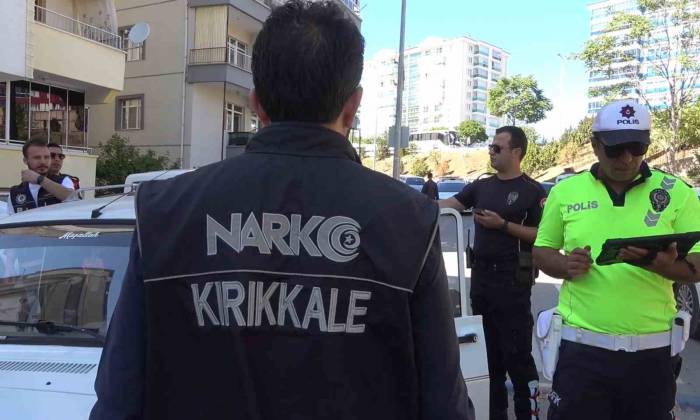 Emniyetten Sıkı Denetim: Okullar Abluka Altında
