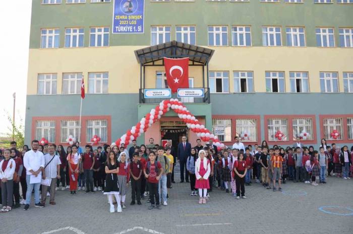 Muş’ta Eğitim Öğretim Yılının İlk Ders Zili Çaldı