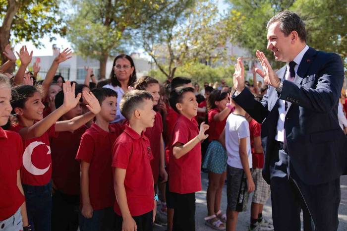 Bergama’da İlköğretim Haftası Kutlandı