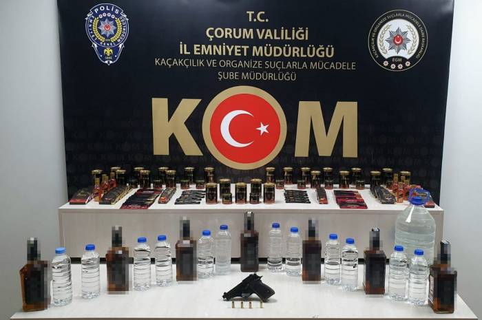 Çorum’da Kaçak İçki Ve Cinsel İçerikli Ürün Ele Geçirildi