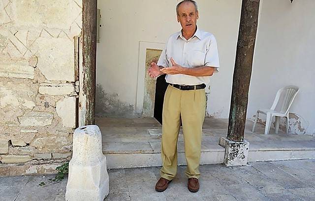 Türbenin Simgesi Olan Taşlardan Birisi Çalındı
