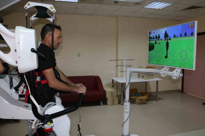 Diyarbakır’da Yürüme Güçlüğü Çeken Hastalar Robotik Cihazla Şifa Buluyor