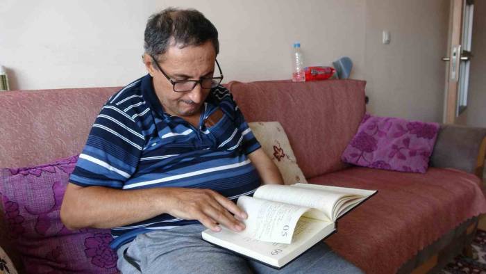 Bir Aşkla Başladı, Yüzlerce Beste Yazdı