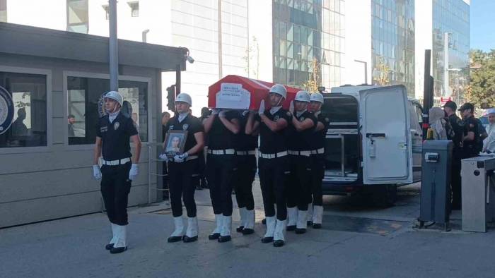 Kalp Krizi Geçiren Bekçi Son Yolculuğuna Uğurlandı