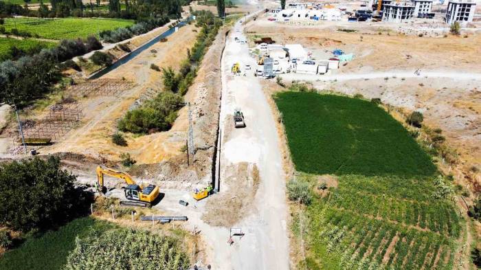 Gürkan: "Alt Yapıyı Ayağa Kaldırıyoruz"