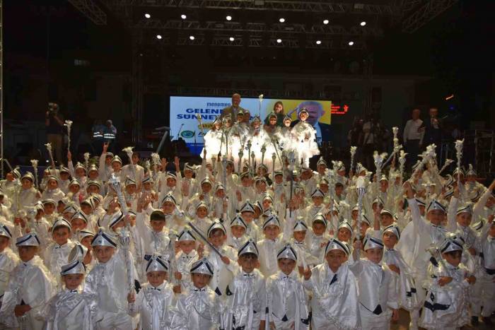 Menemen’de 250 Çocuk Şölenle Sünnet Edildi