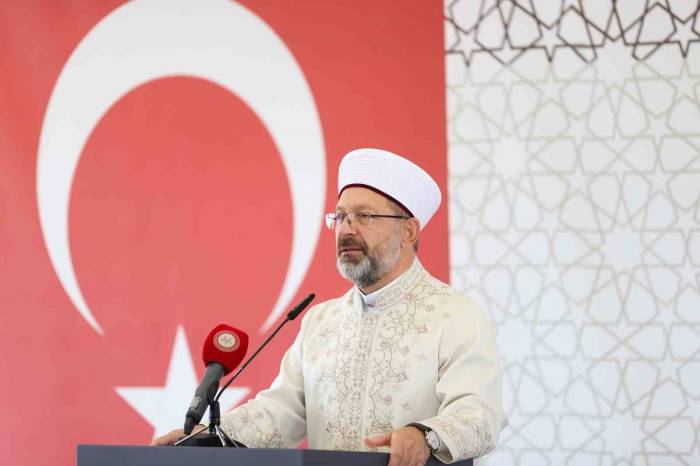 Diyanet İşleri Başkanı Erbaş: “Mevlid-i Nebi’nin Heyecanının Her Yürekte Hissedilmesi İçin Elimizden Gelen Gayreti Gösterelim”