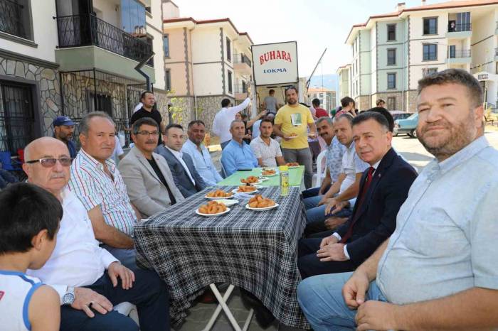Toki Evlerine Yerleşen Vatandaşlar Lokma Hayrı Yaptı