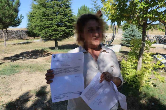 Memur, Belediye Başkanını Hakkında İddialarda Bulunarak İhbar Etti