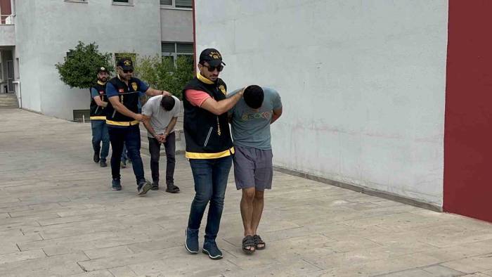 İki Motosiklet Çalan 3 Kişi Tutuklandı