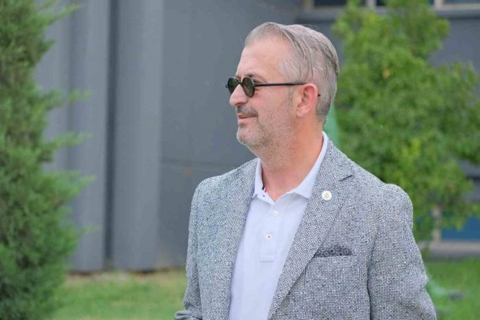 Bursaspor Yöneticisi Savaş Sefa İstifa Etti