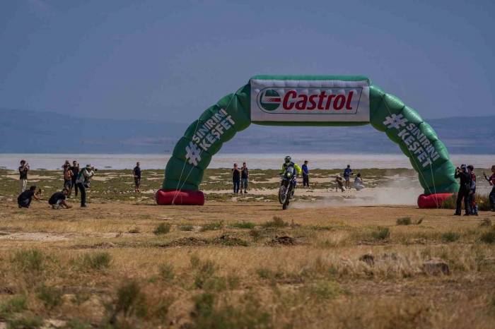 Transanatolia Rallisi’nin Tarihi Rotasında Castrol Power1 Motosiklet Kategorisi Kazananı Pol Tarres