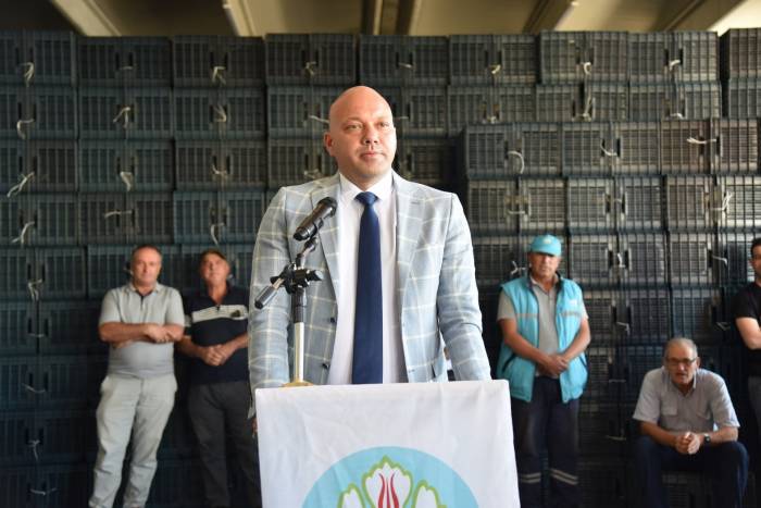 Manisa Büyükşehir, 120 Bin Kasanın Dağıtımına Demirci’de Başladı