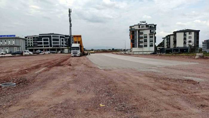 Kartepe Kent Meydanına 446 Araçlık Otopark