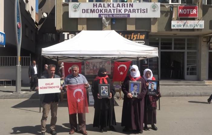 Evladı Dağa Kaçırılan Baba: “Hdp İle Chp’nin Hiçbir Farkı Yok, İkisi De Aynı Çizgidedir”