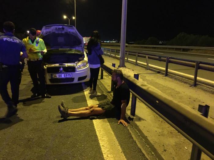 Tem’de 5 Otomobil Zincirleme Kazaya Karıştı : 1’i Bebek 5 Yaralı