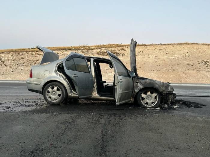 Otomobillerinin Yanışını Gözyaşları İçinde İzledi