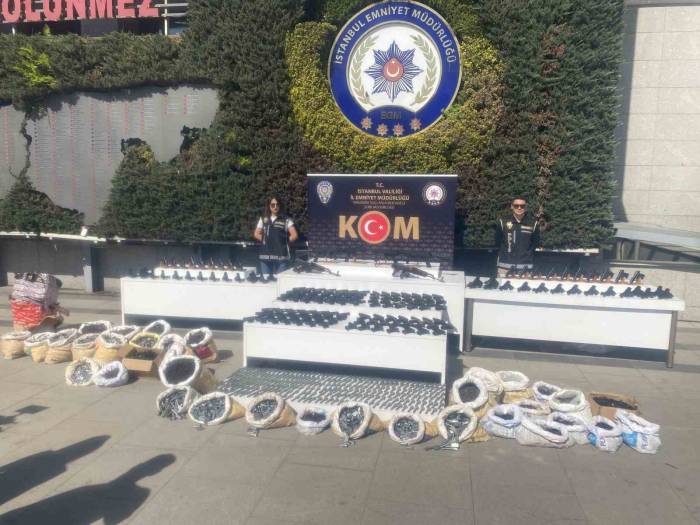 İstanbul’da Silah Atölyelerine Operasyon: Çok Sayıda Silah Ve 2 Bini Aşkın Silah Üretecek Parça Ele Geçirildi