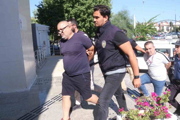 Kuzenini Araçla Çarparak Öldüren Ve 2 Kişiyi Yaralayan Şüpheli Tutuklandı