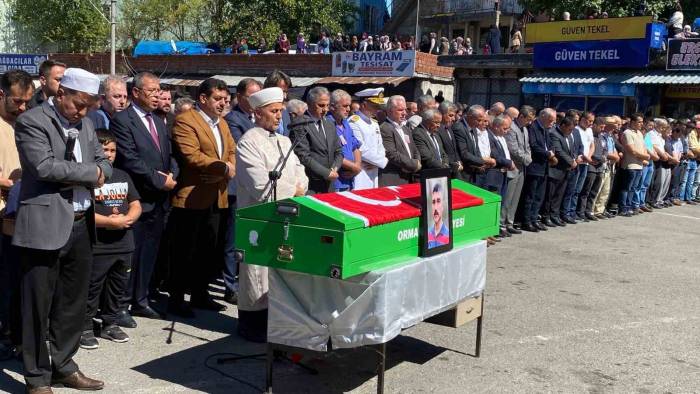 Göçükte Hayatını Kaybeden Madenci Son Yolculuğuna Uğurlandı