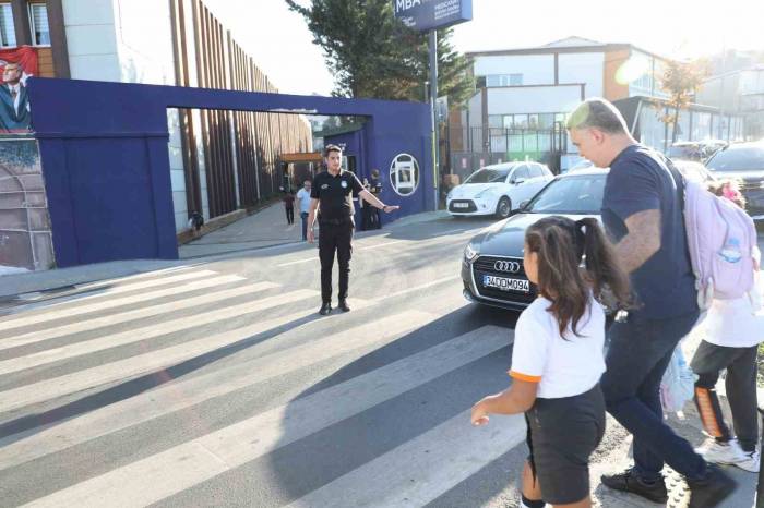 Gaziosmanpaşa’da Zabıtadan Okul Önleri Ve Kantinlerde Sıkı Denetim